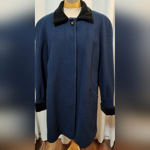Vintage Herman Kay Woman Wool Coat Navy Blue Black Velvet‎ Trim Size 10 …